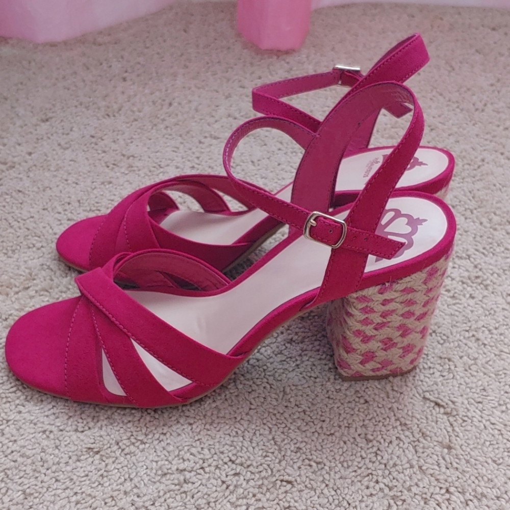 New Out Of Box Fergalicious by fergie Women's Sandal